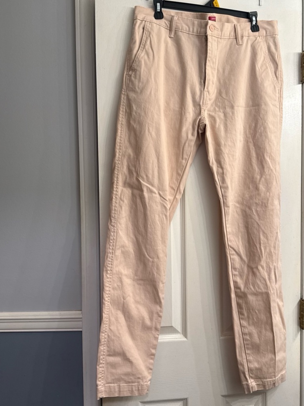 Levi's Men's Chino Pants in Light Peach